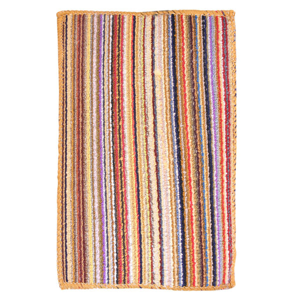 Imagen de Alfombra moquette, chica