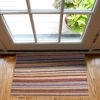 Imagen de Alfombra moquette, chica