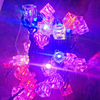 Imagen de Luces led x40, cubos de colores, 220v 8 metros, extensible en caja