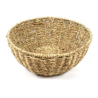 Imagen de Cesta redonda de fibras naturales, junco de agua