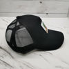 Imagen de Gorro de visera con aplique, varios colores