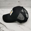 Imagen de Gorro de visera con aplique, varios colores