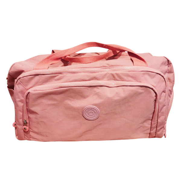 Imagen de Bolso deportivo con asas y correa, bolsillos frontales y laterales y enganche para valija varios colores