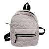 Imagen de Mochila juvenil puffer chica, con bolsillo frontal, varios colores